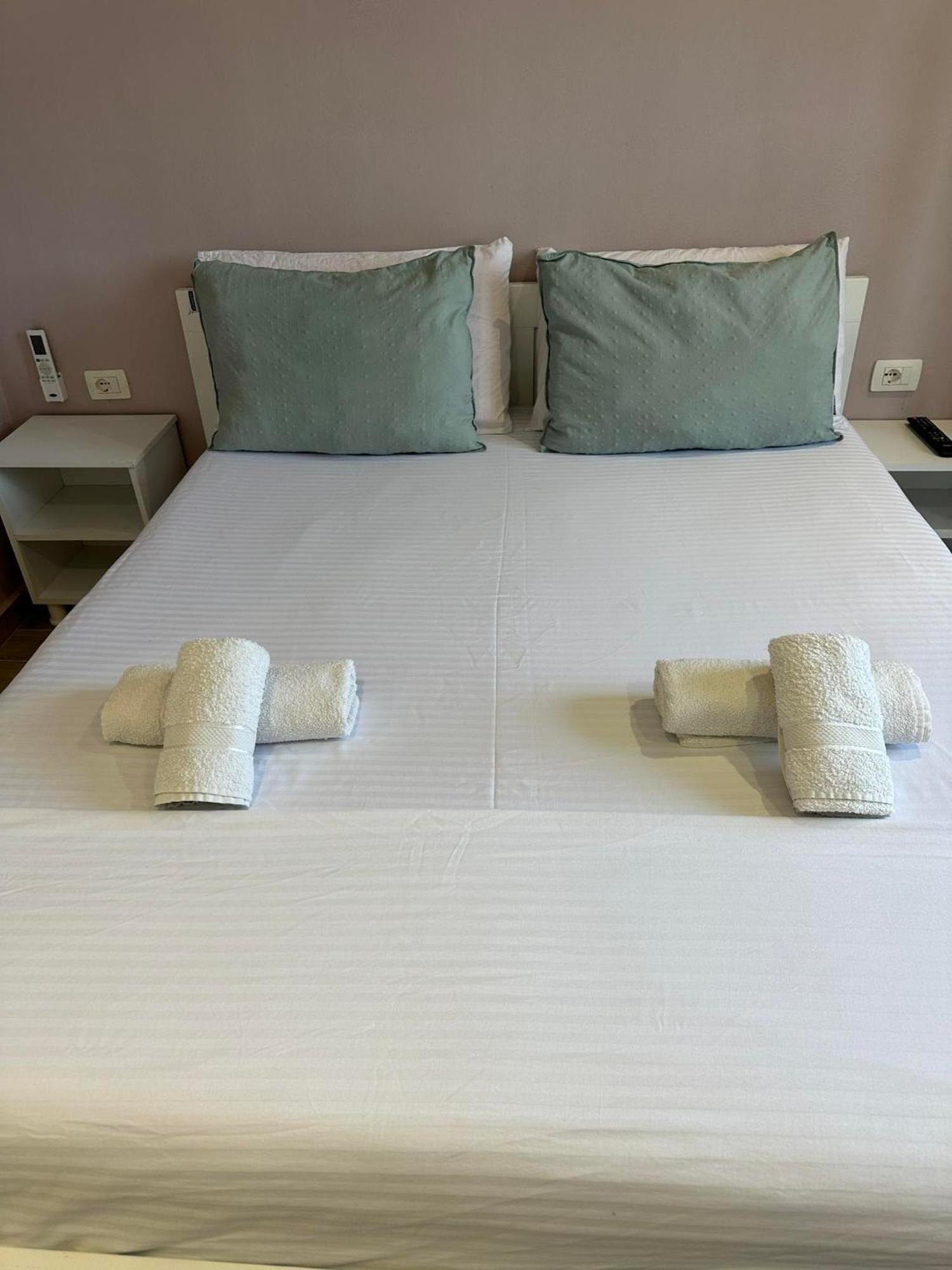 Elite Inn Vlorë Екстериор снимка