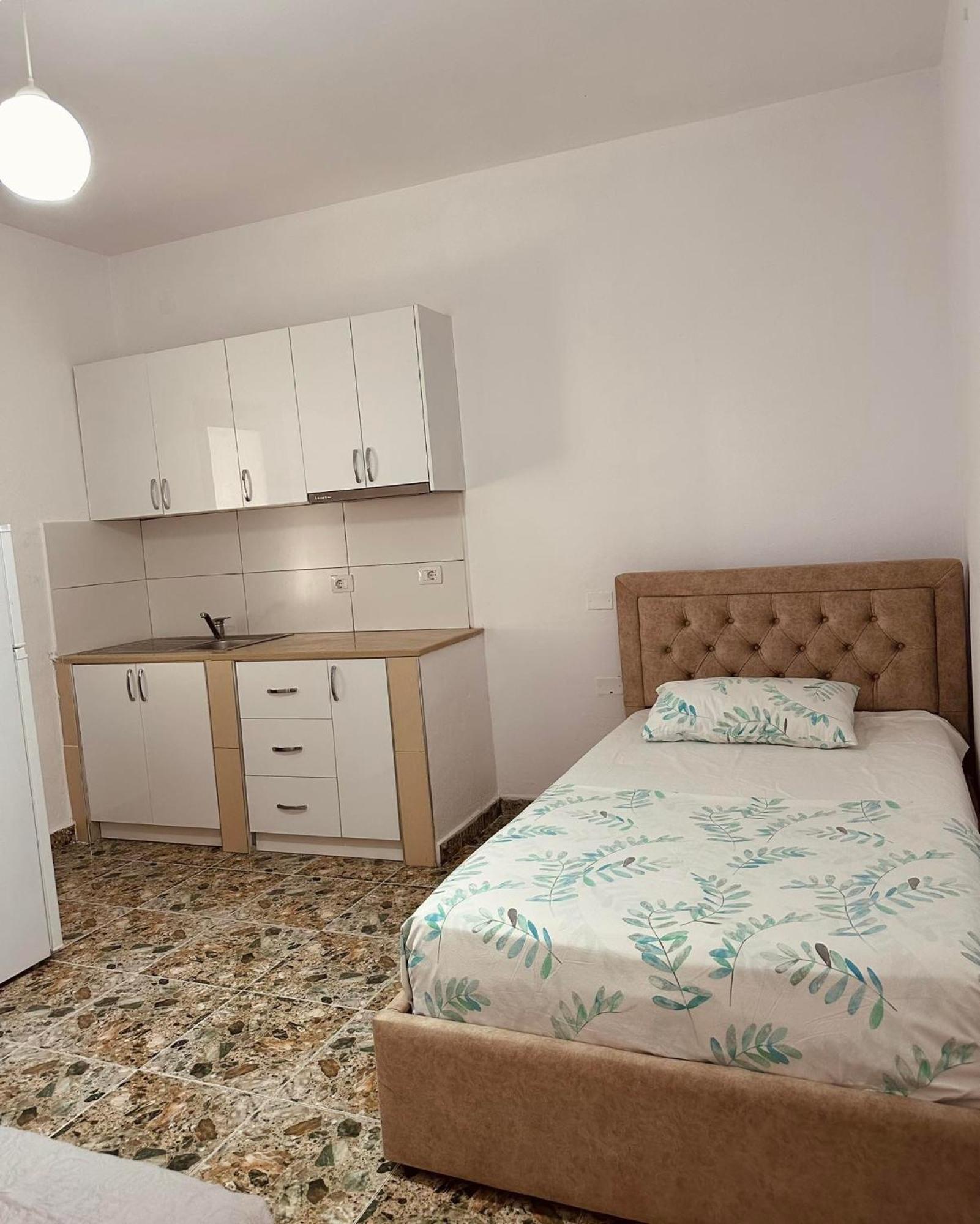 Elite Inn Vlorë Екстериор снимка