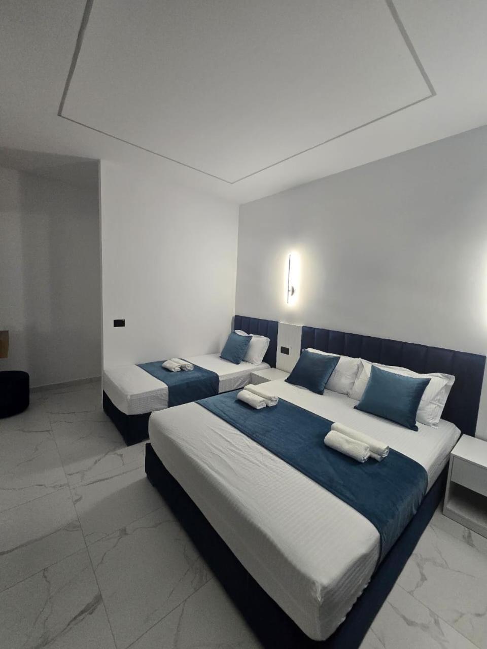 Elite Inn Vlorë Екстериор снимка