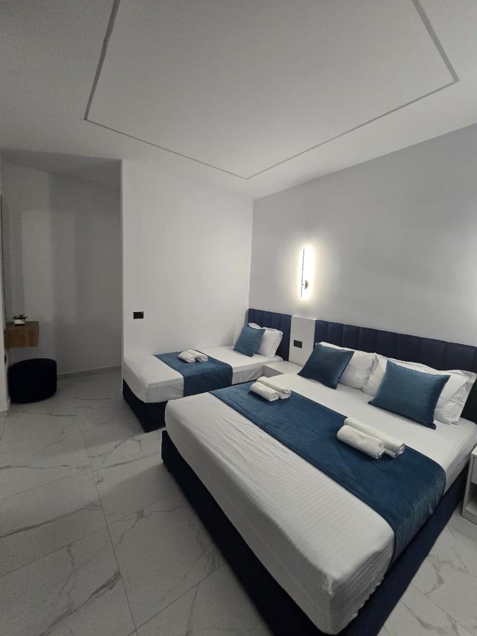 Elite Inn Vlorë Екстериор снимка